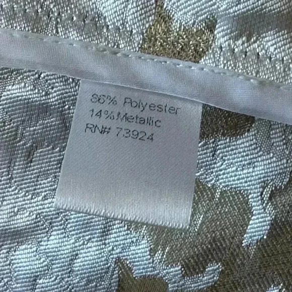 Ming Wang suit coat. Light weight. Worn 1x. Smoke free home. Like brand new. - Picture 4 of 5